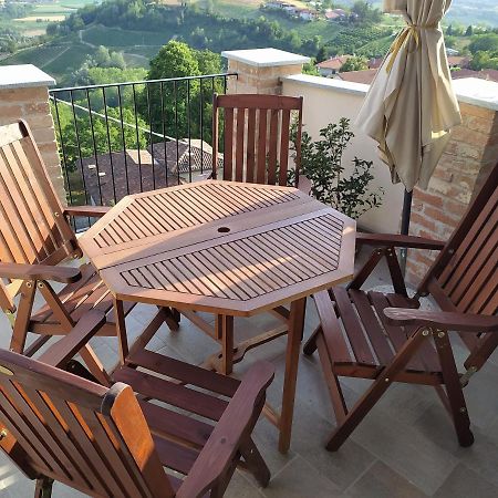 Casa Mantel Holiday Home Panoramic View In Langhe 诺韦洛 外观 照片